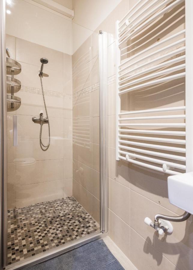 O Street 3 Bedroom Stylish Apartment Budapest Exterior foto